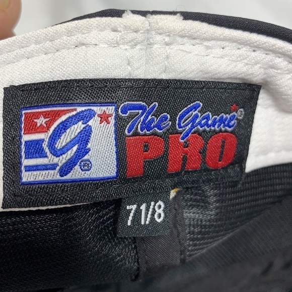 THE Game Pro Black Fitted Baseball Cap Dordt University Size 7-1/8 - Picture 7 of 7